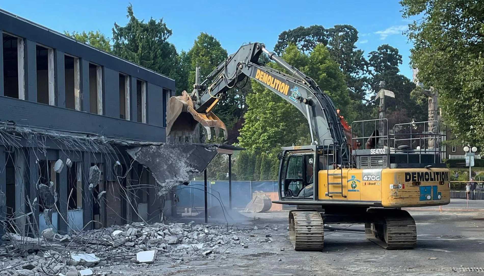 Kyle Sawyer Construction handling the demolition of a commercial building